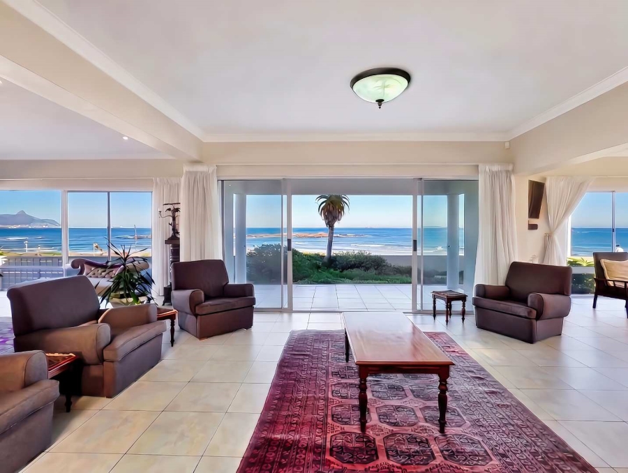 5 Bedroom Property for Sale in Bloubergstrand Western Cape